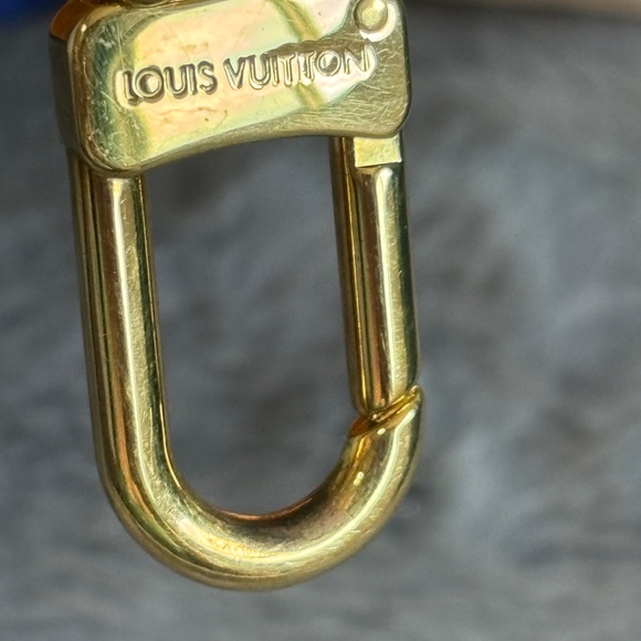 😻Limited Edition Louis Vuitton Catogram Flying Cat Bag Charm😻 - Picture 11 of 13